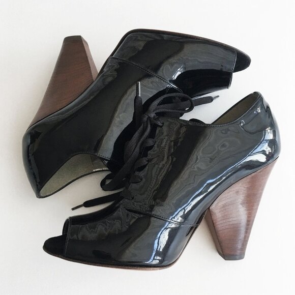 Dolce & Gabbana Heels - Picture 4 of 12